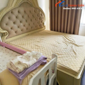 Giường Bọc Nệm Cũ Sang Trọng Cho Phòng Ngủ
