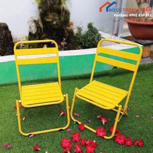 Thanh Lý Ghế Cafe Gấp Gọn Màu Vàng Nổi Bật Mới 99%