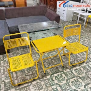 Thanh Lý Bộ Bàn Ghế Cafe Khung Sắt Vàng Mới 99%