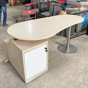 Bàn Làm Việc Cũ Màu Kem Kèm Hộc Tủ Hiện Đại