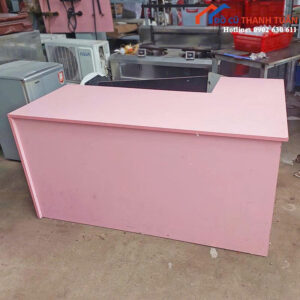 Bàn Quầy Cũ Màu Hồng Hình Chữ L Có Ngăn Kéo