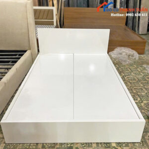 Thanh Lý Giường Gỗ 1M4x2M Màu Trắng Hiện Đại Mới 99%