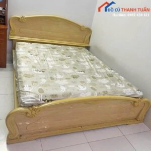 Giường Ngủ Cũ Đầu Giường Uốn Lượn Sang Trọng