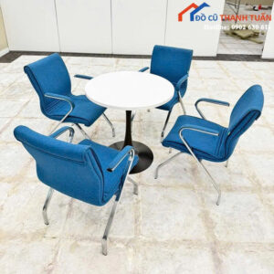 Bộ Bàn Ghế Tròn Cũ Kèm 4 Ghế Tay Vịn Hiện Đại