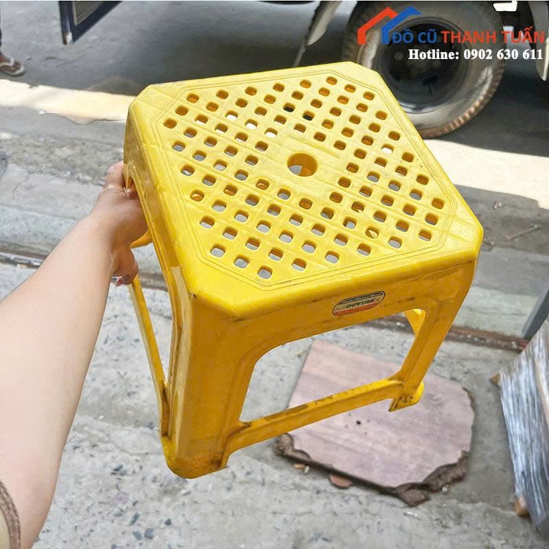z6902986128964_4ff61f31e85a50b67f6444b7d60ba632 Ghế Nhựa Nhỏ Cũ Phù Hợp Quán Ăn (Nhiều Mẫu)