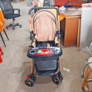 Xe Đẩy Em Bé Cũ Gấp Gọn Có Bánh Xoay 360° Tiện Lợi