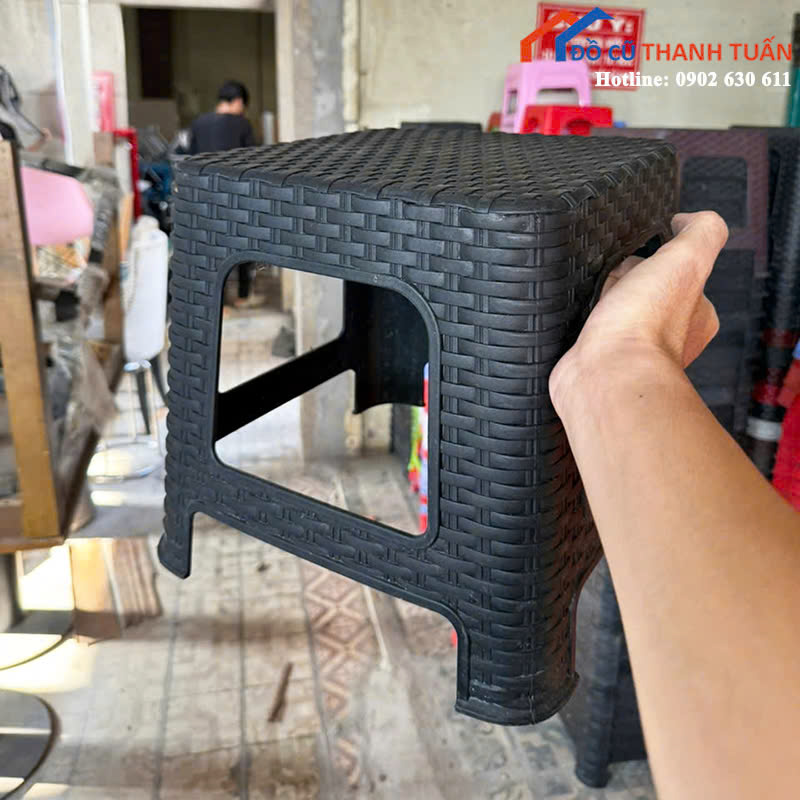 z6870993385221_0828de0713f400195e720dca5a963761 Ghế Nhựa Thấp Cũ Màu Sắc Đa Dạng (Nhiều Màu)