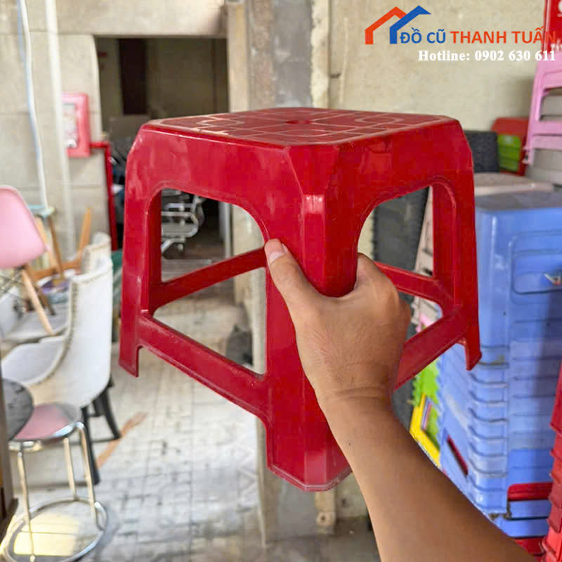 z6870993495600_7a4ace94a31286d3e6f12d56bc2659f8 Ghế Nhựa Thấp Cũ Màu Sắc Đa Dạng (Nhiều Màu)