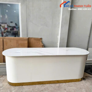 Quầy Lễ Tân Cũ Màu Trắng Bo Góc Sang Trọng