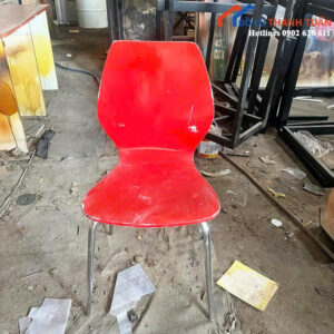 Ghế Cafe Cũ Màu Đỏ Lưng Cong Hiện Đại