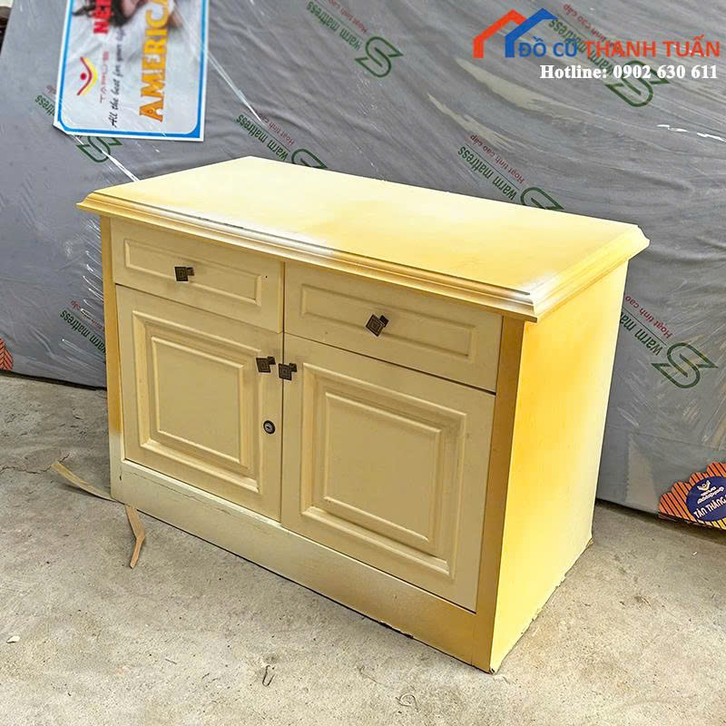 z6882966863372_fc789ae25ce72b031a93289f6b0b3725 Tủ Đầu Giường Cũ Màu Vàng Nhạt Sang Trọng