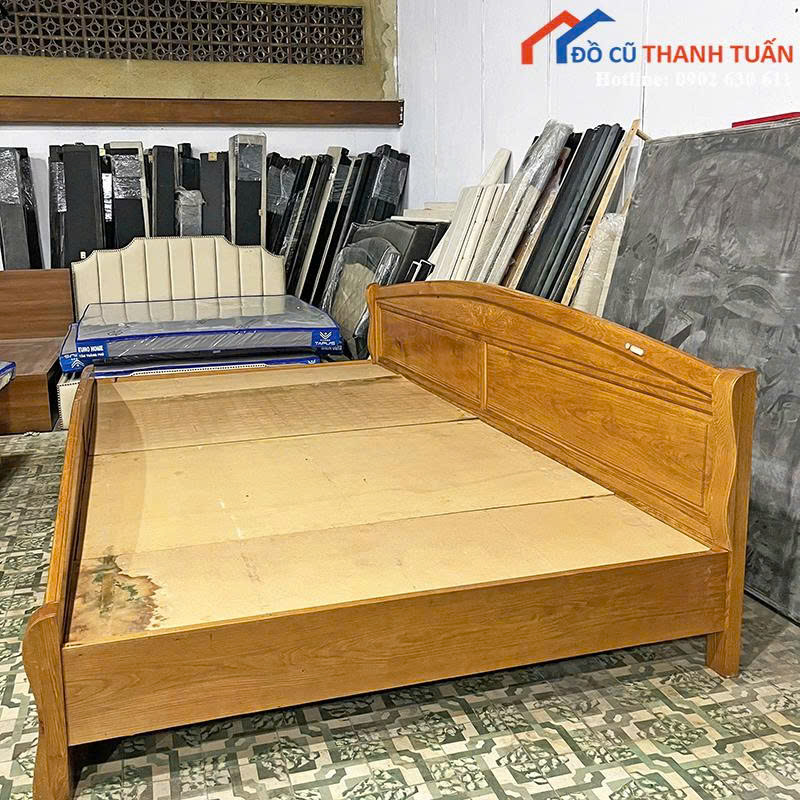 z6896336451544_468402896982c84b4bb27a1774b32a10 Giường Ngủ Gỗ Cũ 3M7 Kiểu Dáng Đơn Giản