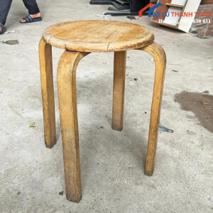 Ghế Đôn Gỗ Cũ Thiết Kế Chân Cong Đơn Giản