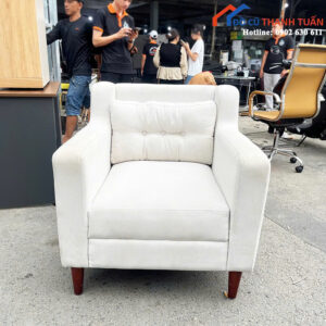 Ghế Sofa Cũ Màu Sáng Bọc Đệm Dày Dặn Êm Ái