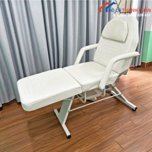 Giường Tiêm Filler Cũ Màu Trắng Sang Trọng