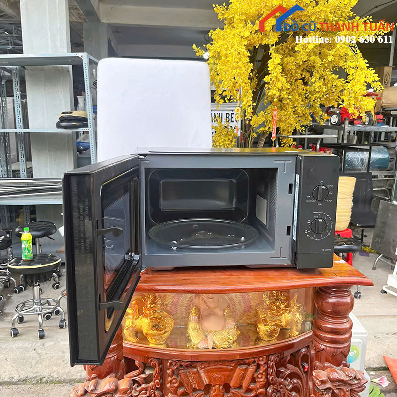 z6957823851781_4b966d1e301839f272965a6c03e81b15 Lò Vi Sóng Panasonic Cũ Màu Đen Tiện Dụng