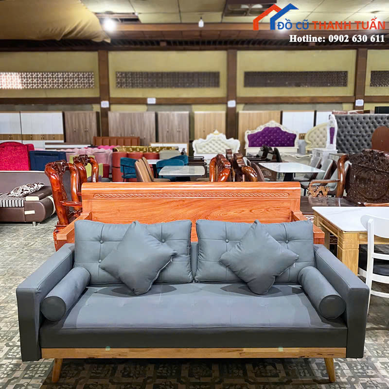 z6974746610322_2160296f11bf200df96fa66a1aa5065b Sofa Chân Gỗ Cao Bọc Đệm Êm Ái Mới 99% (Nhiều Màu)