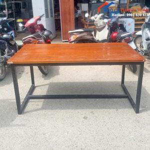 Bàn Làm Việc Cũ Mặt Gỗ Màu Nâu Hiện Đại
