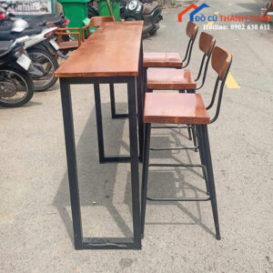 Bộ Bàn Ghế Bar Cũ Thiết Kế Chân Cao Hiện Đại
