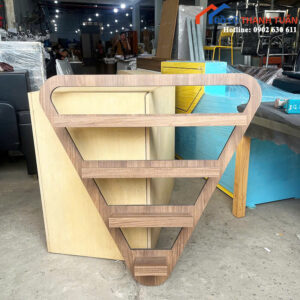 Kệ Treo Trang Trí Cũ Hình Tam Giác Đẹp Mắt