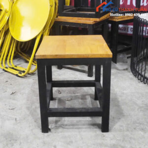 Ghế Đôn Cũ Mặt Gỗ Chân Sắt Chắc Chắn