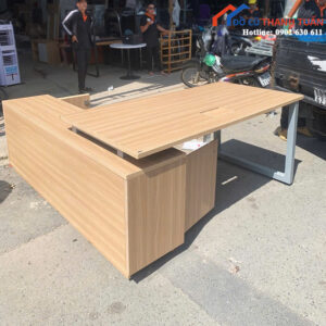 Bàn Giám Đốc Cũ Chữ L Màu Sáng Hiện Đại