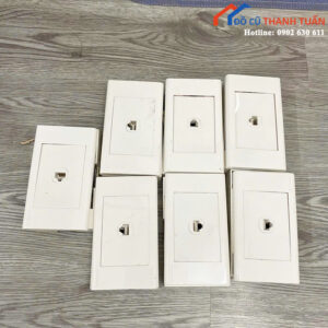 Xả Kho Ổ Điện Cũ Thiết Kế Chắc Chắn
