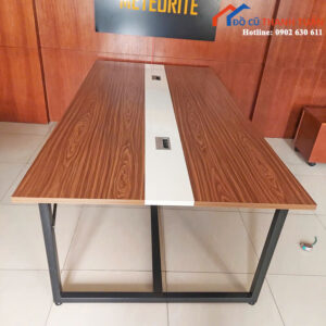 Bàn Họp Cũ 1M2x2M4 Mặt Gỗ Màu Nâu Chân Chữ U