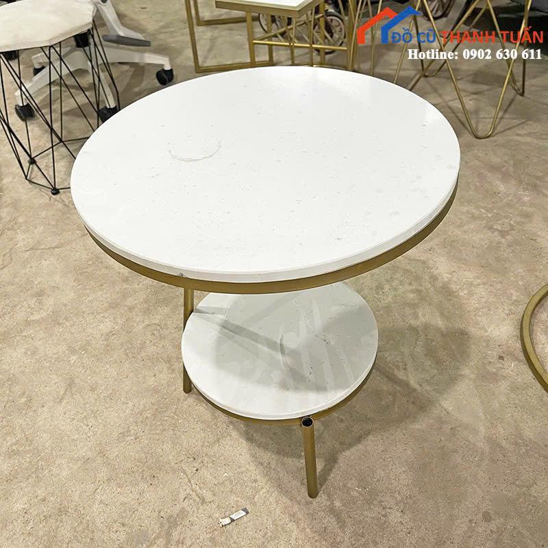 z7023471312885_24ca43fad92bcf5da5aaa74b9c31c171 Xả Kho Nhiều Mẫu Bàn Cafe Cũ Chân Mạ Vàng Hiện Đại