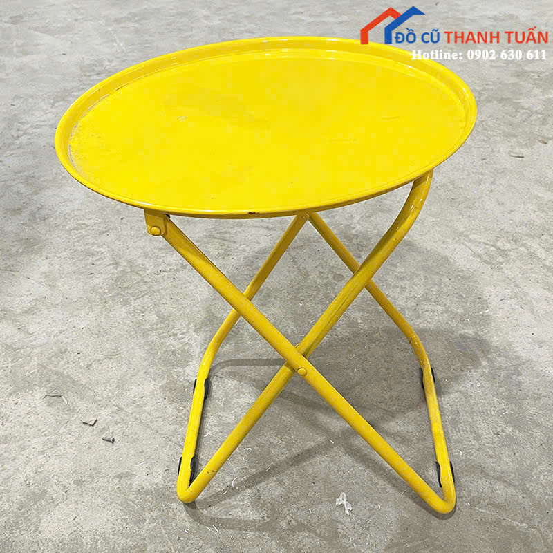 z7023474198079_f3f693c75ec1e5a07a3efb40ab7b9cd2 Bàn Cafe Cũ Hình Tròn Gấp Gọn Tiện Lợi (Nhiều Màu)