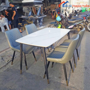 Bộ Bàn Ăn Cũ 4 Ghế Bọc Da Màu Xám Sang Trọng