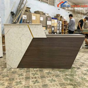 Quầy Lễ Tân 1M75CM Kiểu Dáng Hiện Đại Mới 99%