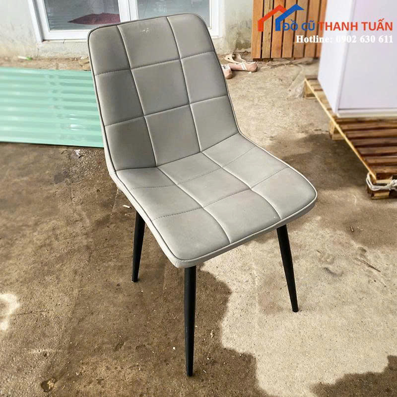 z7061483610103_5aa0a2248237292ba47d6cc031fc9552 Bộ Bàn Ăn Cũ 4 Ghế Thiết Kế Mặt Giả Đá Hiện Đại