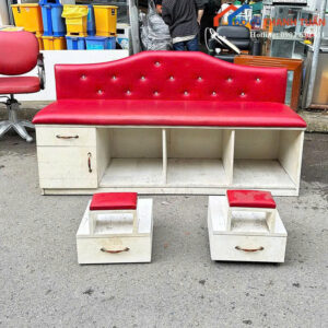 Ghế Nail Cũ 1M6x50CM Bọc Da Đỏ Có Hộc Tiện Lợi