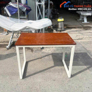 Bàn Làm Việc Cũ 1Mx60CM Chân Chữ U Màu Trắng