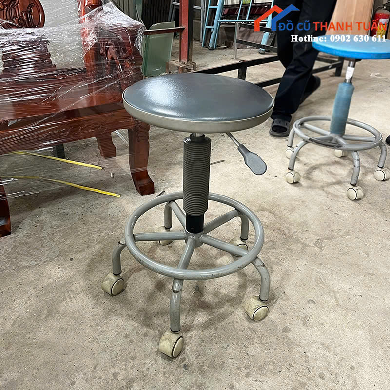 200k-5 Ghế Tròn Xoay Cũ Có Bánh Xe Dễ Di Chuyển Giá Rẻ