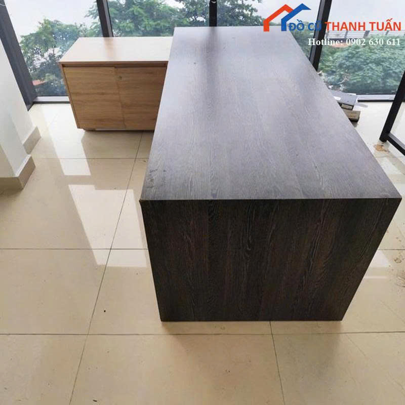 bgdoc-2mx1m6x75cm-gia-2tr8-2 Bàn Giám Đốc Cũ 2Mx1M6 Màu Nâu Kiểu Chữ L Hiện Đại