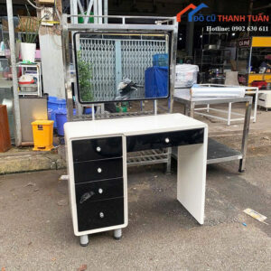 Bàn Trang Điểm Cũ Màu Đen Thiết Kế Gương Vuông Lớn