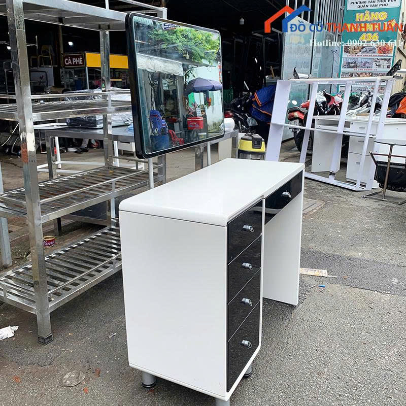 blv-1tr52 Bàn Trang Điểm Cũ Màu Đen Thiết Kế Gương Vuông Lớn