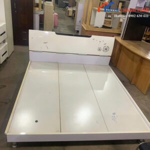 Giường Ngủ Cũ 1M8x2M Màu Trắng Sang Trọng
