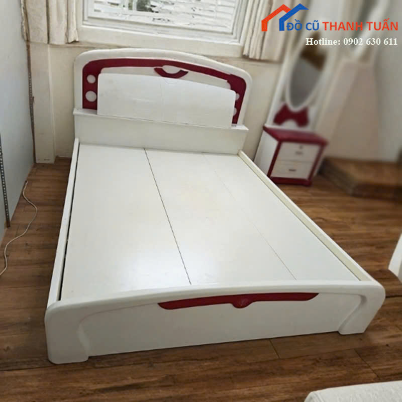 giuong-ngu-2tr5-1 Giường Ngủ Cũ Màu Trắng Có Ngăn Kéo Dưới Gọn Gàng
