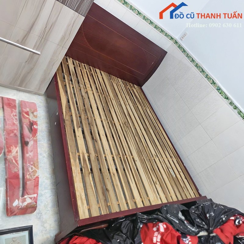 giuong-ngu-go-cu-1m6x2m-mau-nau-sang-trong-2 Thanh Lý Đồ Nội Thất Cũ - Chuyên Mua Bán Bàn Ghế Cũ Giá Tốt Nhất