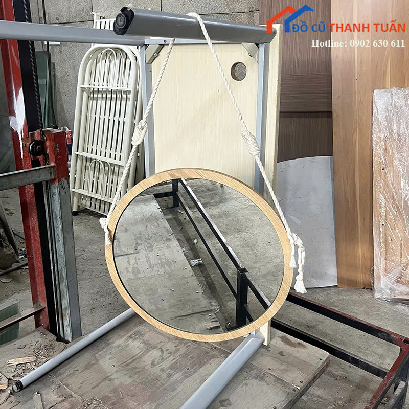 guong-150k-2 Gương Cũ Khung Gỗ Tròn Treo Dây Thừng Độc Đáo