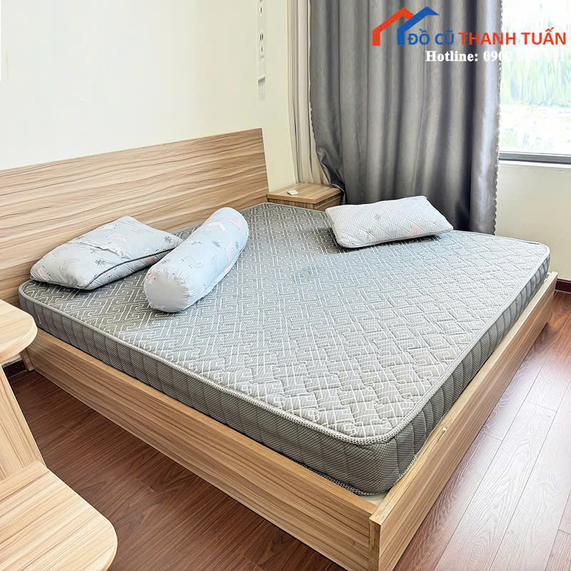 z7079586320007_c89fc0d3b0e7f894ea0c206121254f46 Giường Ngủ Cũ Màu Vân Gỗ Sáng Hiện Đại Giá Rẻ