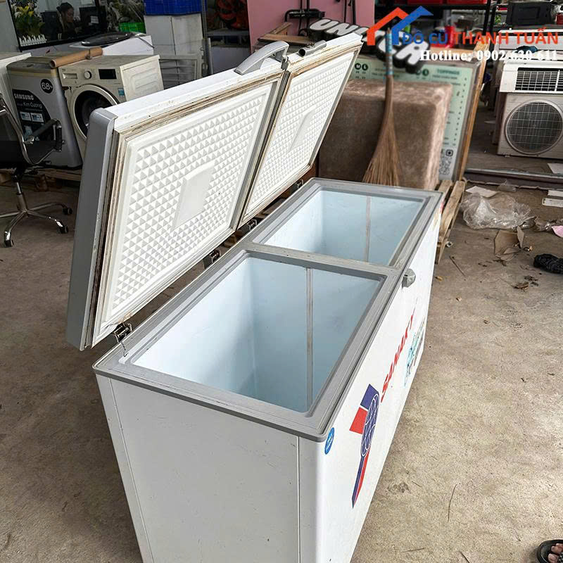 z7094616202250_46eaf96c209a600d61274745eb7dac9c Tủ Sanaky Inverter Cũ Thiết Kế Ngăn Đông Và Ngăn Mát