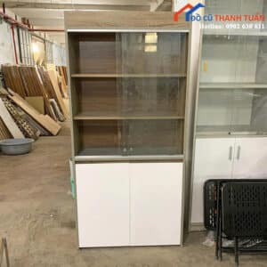 Tủ Trưng Bày Cũ Vân Gỗ Thiết Kế Cửa Lùa Tiện Lợi