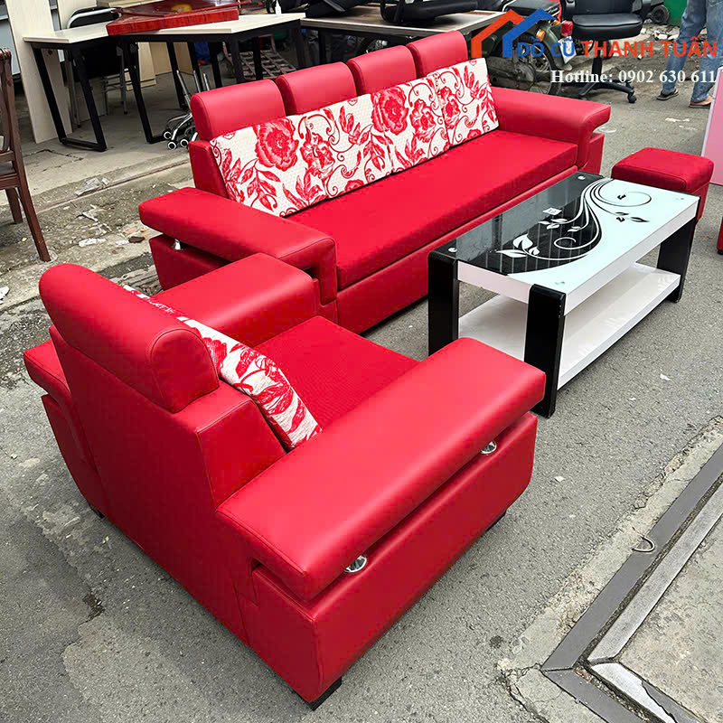z7153533032737_386f1a7785b27e8fccd7dd85f421801d Bộ Sofa Cũ 2M2x75CM Bọc Da Màu Đỏ Đô Sang Trọng