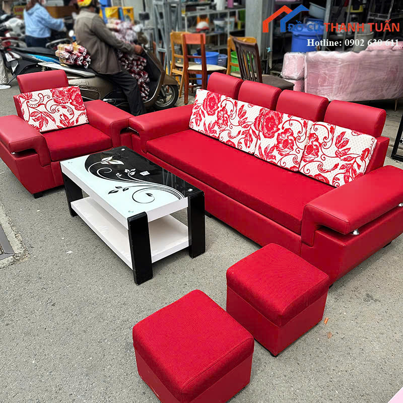 z7153533032782_f6cc502fcac5fcd7e7885ba457238624 Bộ Sofa Cũ 2M2x75CM Bọc Da Màu Đỏ Đô Sang Trọng