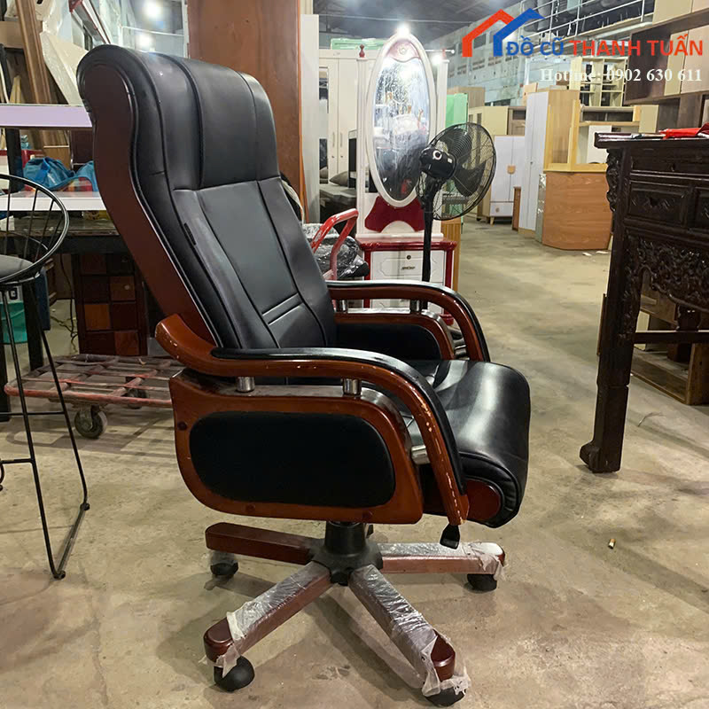 z7166090158052_fa3e4427d6bf1b62d4cc3747555be4b9 Ghế Giám Đốc Cũ Hòa Phát Bọc Da Màu Đen Sang Trọng