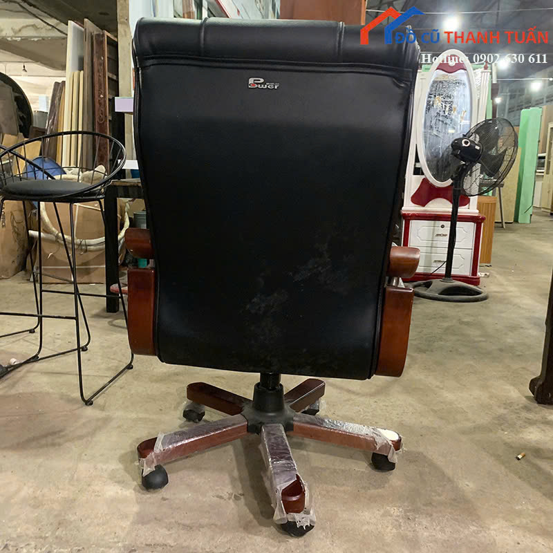 z7166090224513_67890a48b2df5b80111882c4ea909a80 Ghế Giám Đốc Cũ Hòa Phát Bọc Da Màu Đen Sang Trọng